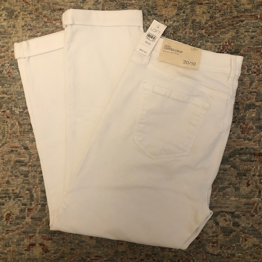 NWT Loft Modern Cuffed Crop 30/10 White
